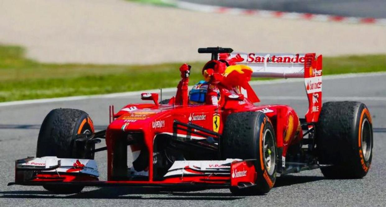 法拉利鏖战梅赛德斯，阿隆索统治全场