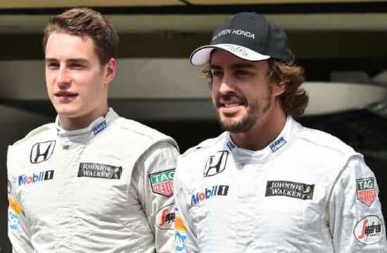 哈斯车队鏖战索伯车队，佩雷兹带队取胜