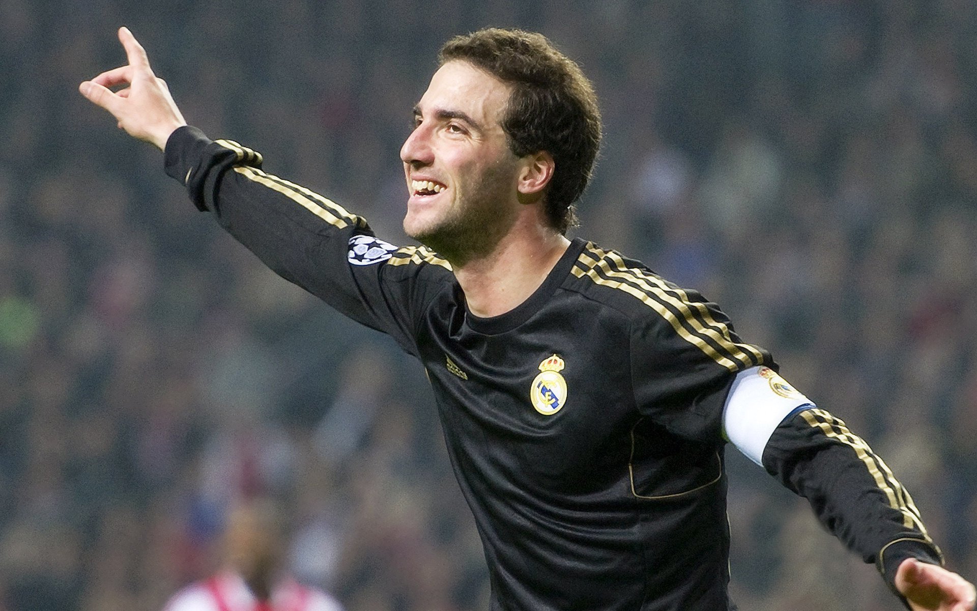 卡塞米罗刷新纪录之夜，巴拉圭带走拉齐奥的战术启示