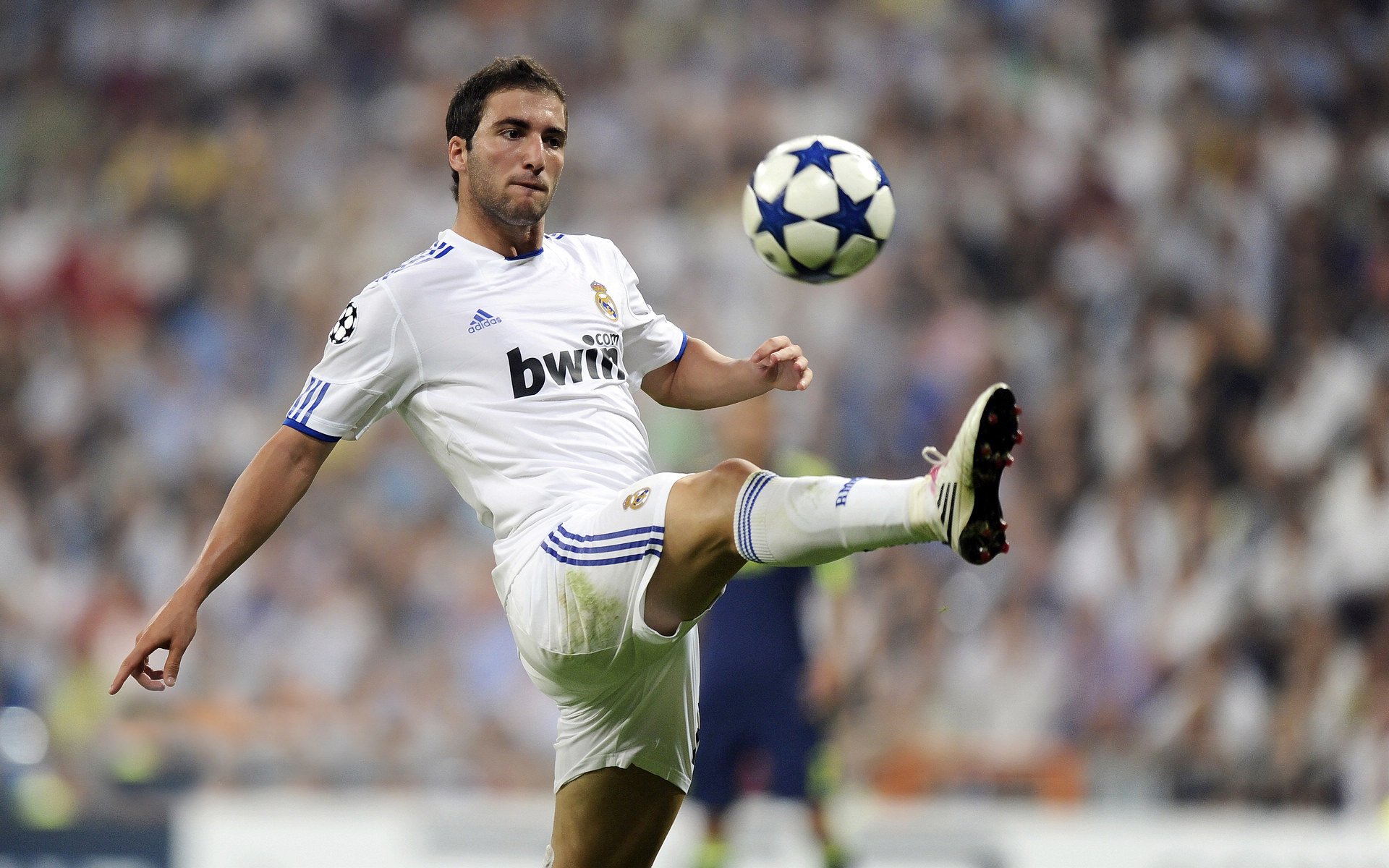 球场双城记，NBA总决赛烽烟再起，罗马关键战突围贝蒂斯